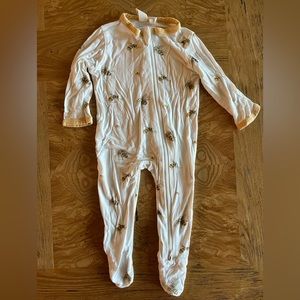 Kyte Baby, 3-6m Footed Sleeper PJ, Zipper, RETIRED pattern Buzz, Spring 2020